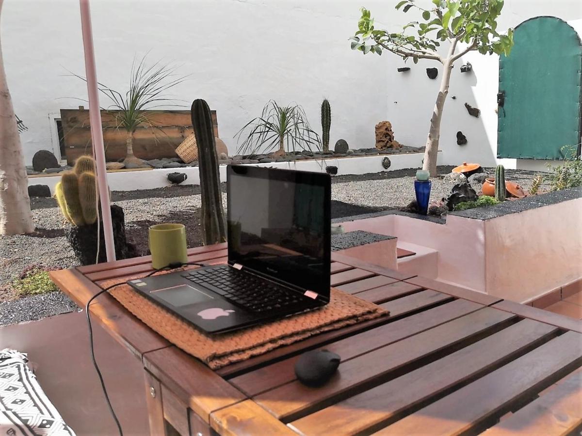 Budda House Puerto Del Carmen. Tías Buitenkant foto